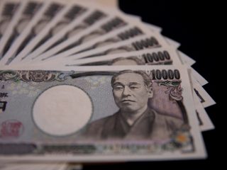 年収1億円の満足度はどれくらい？ 年収1000万円に劣るって本当？