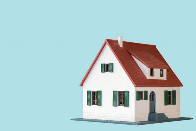 65歳以上の約8割が持ち家に居住。家を買うのは本当に正解なの？