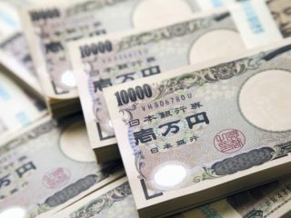 医者や弁護士が年収1千万を達成するのは何歳のとき？