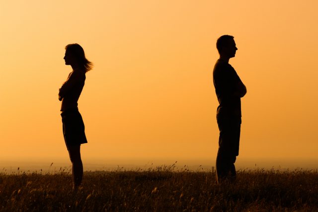 離婚時に忘れやすい年金の分割について。方法と手続きの流れは？
