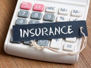 毎月支払っている保険料は平均どれくらい？ 年収・年代別に調査