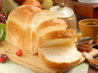 コロナ前後で食パンへの支出が増えた？ どれくらい食パンを食べているの？