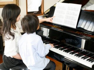 4月から子どもの新しい習い事を始めたい。どんな習い事をしているの？いくらかけているの？