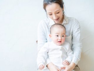 令和4年4月以降、育児休業の仕組みが変わる！おさえておきたい2つのポイント