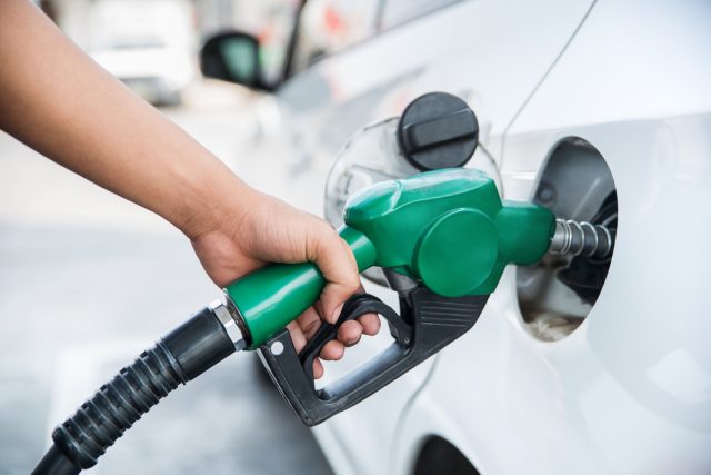 ガソリン価格が日本一高いのは鹿児島県だって。それって本当なの？　どうして？