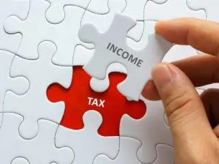 所得税は年間どれくらい支払っている？ 手取りを増やす方法って？