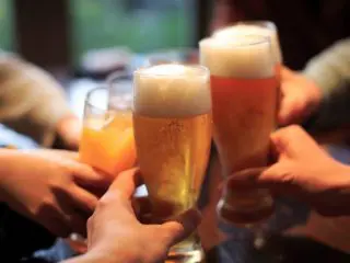 会社員のランチ代・飲み代・お小遣いはいくらくらい？ コロナ前とどう変わった？