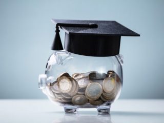 大学の学費を安くしたい！ 奨学金以外に使える方法、紹介します