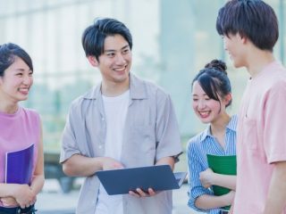 収入が低い家庭でも大学に行ける？ 日本学生支援機構の給付奨学金とは