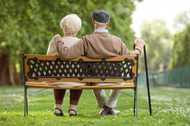 高齢者世帯の51.7％は「生活が苦しい」!?定年後の生活を楽にする方法