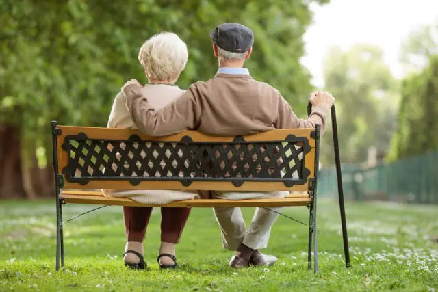 高齢者世帯の51.7％は「生活が苦しい」!?定年後の生活を楽にする方法