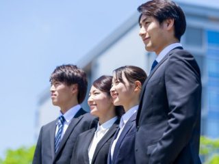 新卒で「年収230万」です…奨学金の返済は月いくらなら無理なく返済できますか？