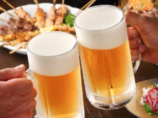 今年の忘年会「参加したくない人」が80％!? 職場もプライベートも忘年会の予算は「4000円台」