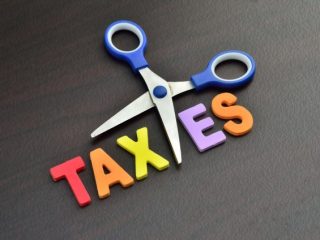 取得したポイントには税金はかかる？ 課税対象になるケースとは？