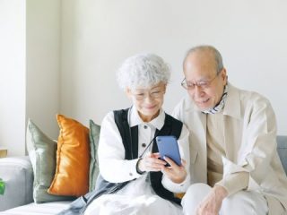 スマホで見たねんきんネットの年金見込額試算、パソコンと違うみたい!? どうして？