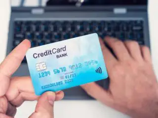 クレジットカードを所有する際に気をつけておきたい「総与信枠」。審査に悪影響を与える場合も？