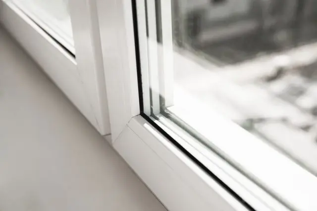 「二重窓」の断熱効果はどれくらい？節約につながるの？工事費用や利用できる制度についても紹介