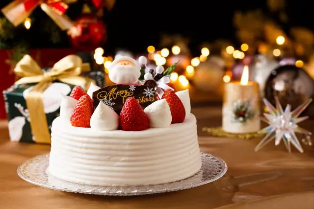 クリスマスケーキは「100社中79社」が値上げ！ 最多は「200円台」の値上げでも来年はさらに高くなる見込み？