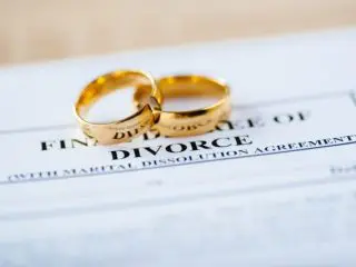 熟年夫婦の「卒婚」って何？ 言葉の意味と経済的メリットを解説