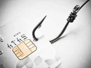 クレジットカードのフィッシング詐欺が急増！ 被害の現状と対策を解説