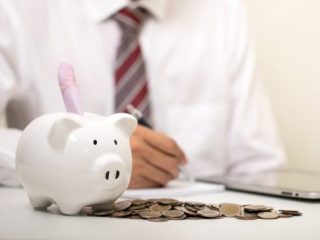 年金と雇用保険は同時に受け取れる？ 併給可能なケースとNGなケースは？