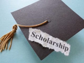 第一種奨学金の最高月額6万4000円を4年間借りたら、大学卒業から返還までに何年かかる？