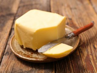 【乳製品に明暗】バター前月と同価格、牛乳・チーズは前月より高く【加工食品価格の全国調査1月18日更新分】