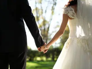 加速する「結婚式離れ」。結婚式とお金のバランスをとる秘策とは？