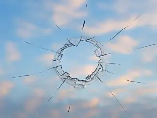 【ドラえもん】のび太が「神成さん」の窓ガラスを割ってしまった！ 弁償は1枚いくらかかる？
