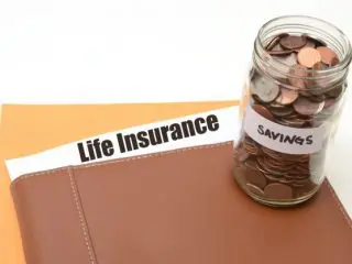 生命保険の更新額が高い！ 「更新」or「解約」？ 失敗しない見直し方法とは?