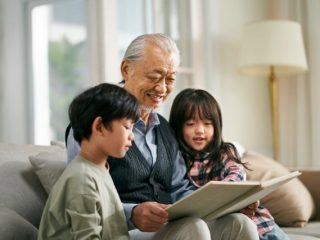 【2023年4月以降も延長予定】子どもや孫への「教育・子育て資金」の非課税枠はどのくらい？