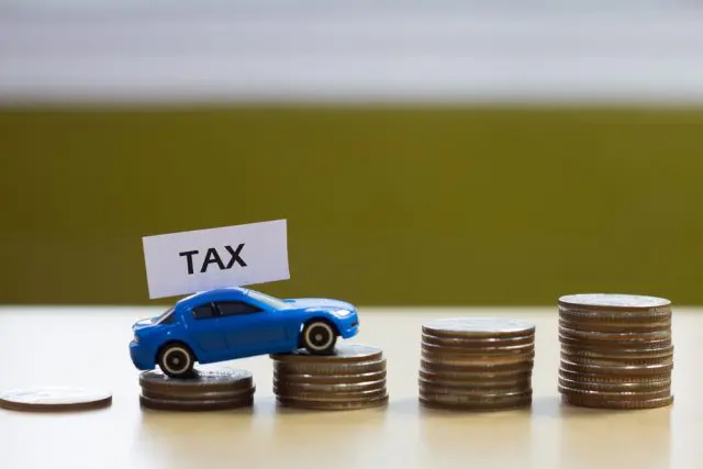 「自動車税が1000円安く!?」お得な支払い方法を紹介します