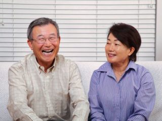 夫婦で年金「25万円」受け取れる人の割合は「28％」!? 現役時代の年収はいくら必要なの？