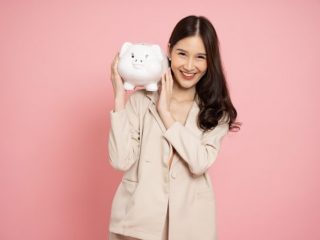 女性で「年収400万」って高年収なんですか？ あまり余裕はないのですが…