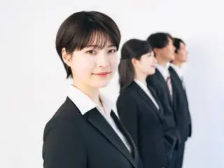 年収460万、契約社員ですが父に「正社員を目指せ」といわれます。正社員のメリットってなんですか？