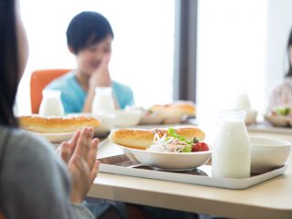 【東京でスタート】給食費無償化によるメリットとは？ 注意点もある？