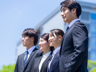 初任給で「オーダースーツ」を選んだ新卒社員。お金とモチベが爆上がりした理由