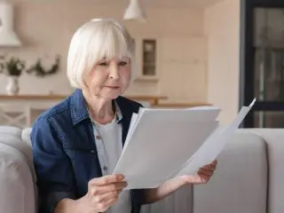 60歳女性で厚生年金加入は9ヶ月。厚生年金は加入したほうがいい？