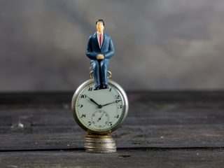 月給20万で「65時間」残業すると残業代はいくら？ 出ない場合もあるって本当？