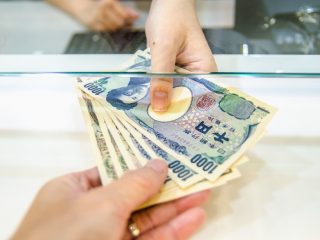 知らないと誤解する！？地域の人しかわからない【お金にまつわる方言】