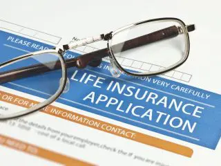 20代で生命保険に加入するならどれを選べばいい？ 選ぶポイントは？