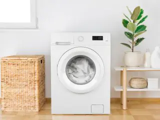 1人暮らし、洗濯機はいくらぐらいのものを買ってる？ コインランドリー利用のほうがいい？