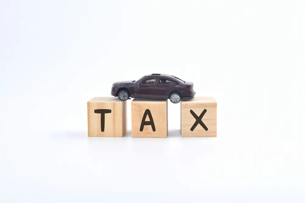 5月は「自動車税」の納税が必要！「普通車」と「軽自動車」との違いや注意点を解説