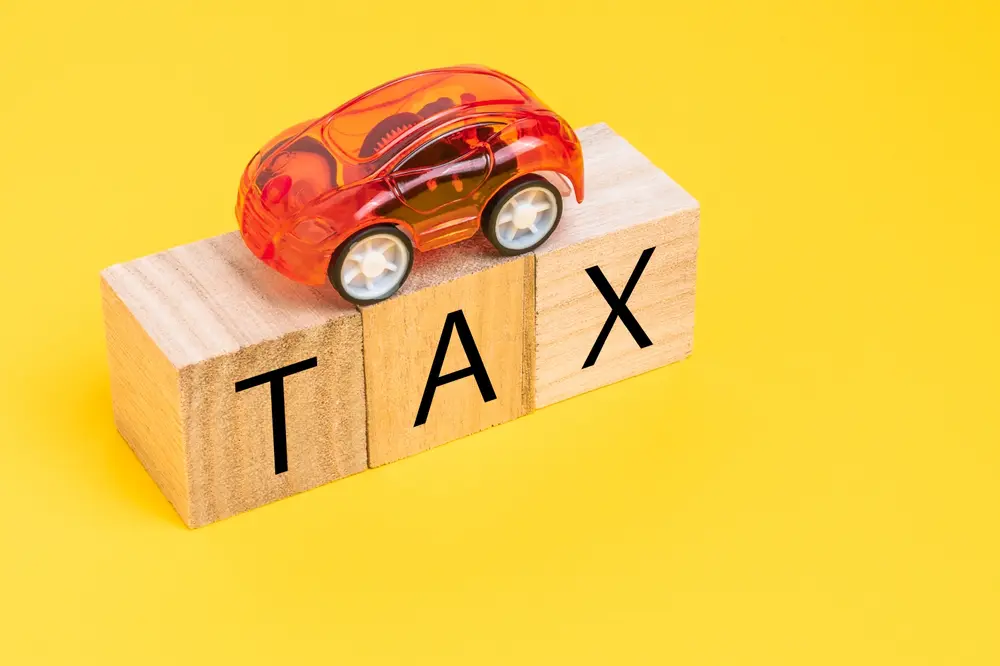 自動車税にも節税方法はある！ 制度やお得な購入時期を紹介