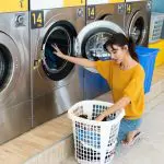 毎日コインランドリーで洗濯をしたら、年間いくら使うことになる？