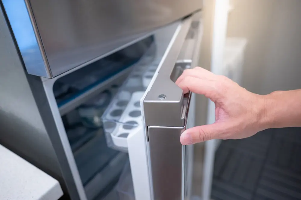 冷蔵庫は消費電力量が’「大きい」！冷蔵庫の電気代を抑える秘訣をご紹介
