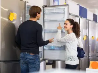 冷蔵庫は「霜取り機能」が付いてるほうがいい？ メリット・デメリットを解説