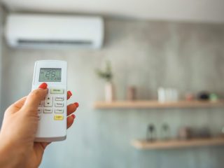 エアコンの温度を1℃上げると「10％」の節電に!? 室内温度はどのくらいにすべき？