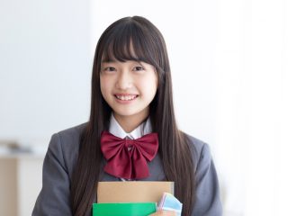 子どもを「私立中学校」へ通わせたい！ 年収は「1000万円」以上必要？