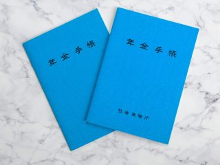 「年収500万円」だけど、年金も夫婦で「年500万円」もらえる!? 繰下げ受給について細かくシミュレーションしてみた！